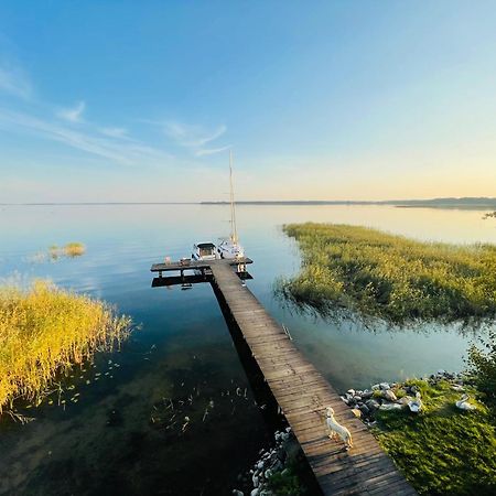 Folwark Luknajno Nad Jeziorem Sniardwy Gospoda Dziedzictwo Kulinarne Warmia-Mazury Mikołajki Extérieur photo