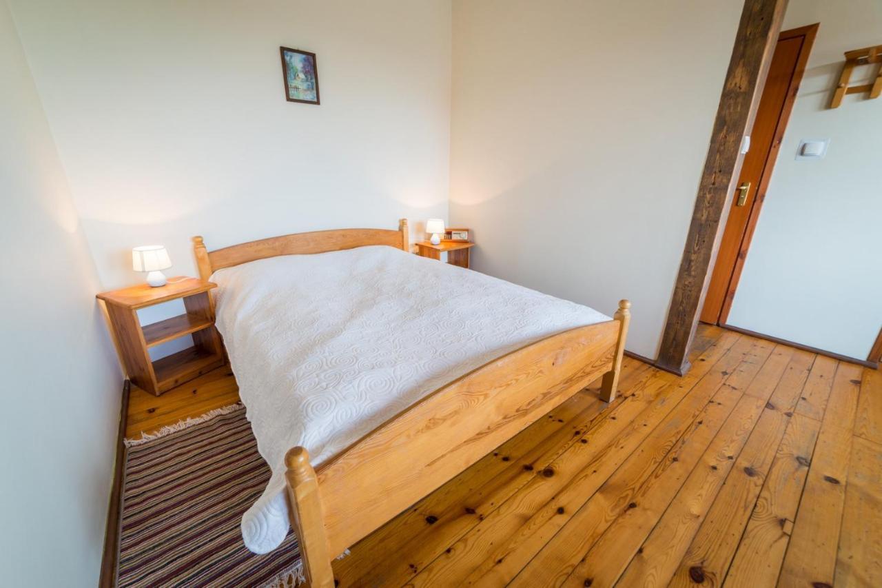 Folwark Luknajno Nad Jeziorem Sniardwy Gospoda Dziedzictwo Kulinarne Warmia-Mazury Mikołajki Extérieur photo