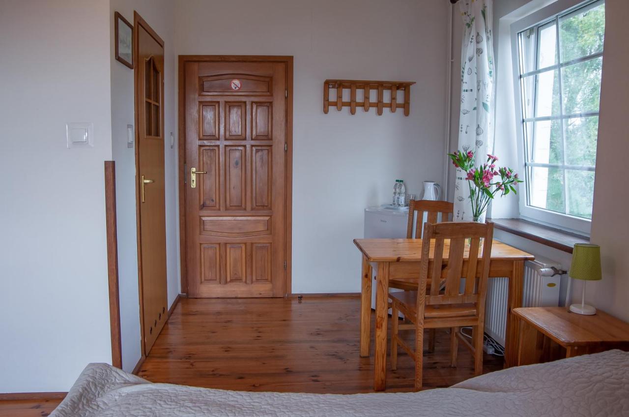 Folwark Luknajno Nad Jeziorem Sniardwy Gospoda Dziedzictwo Kulinarne Warmia-Mazury Mikołajki Extérieur photo