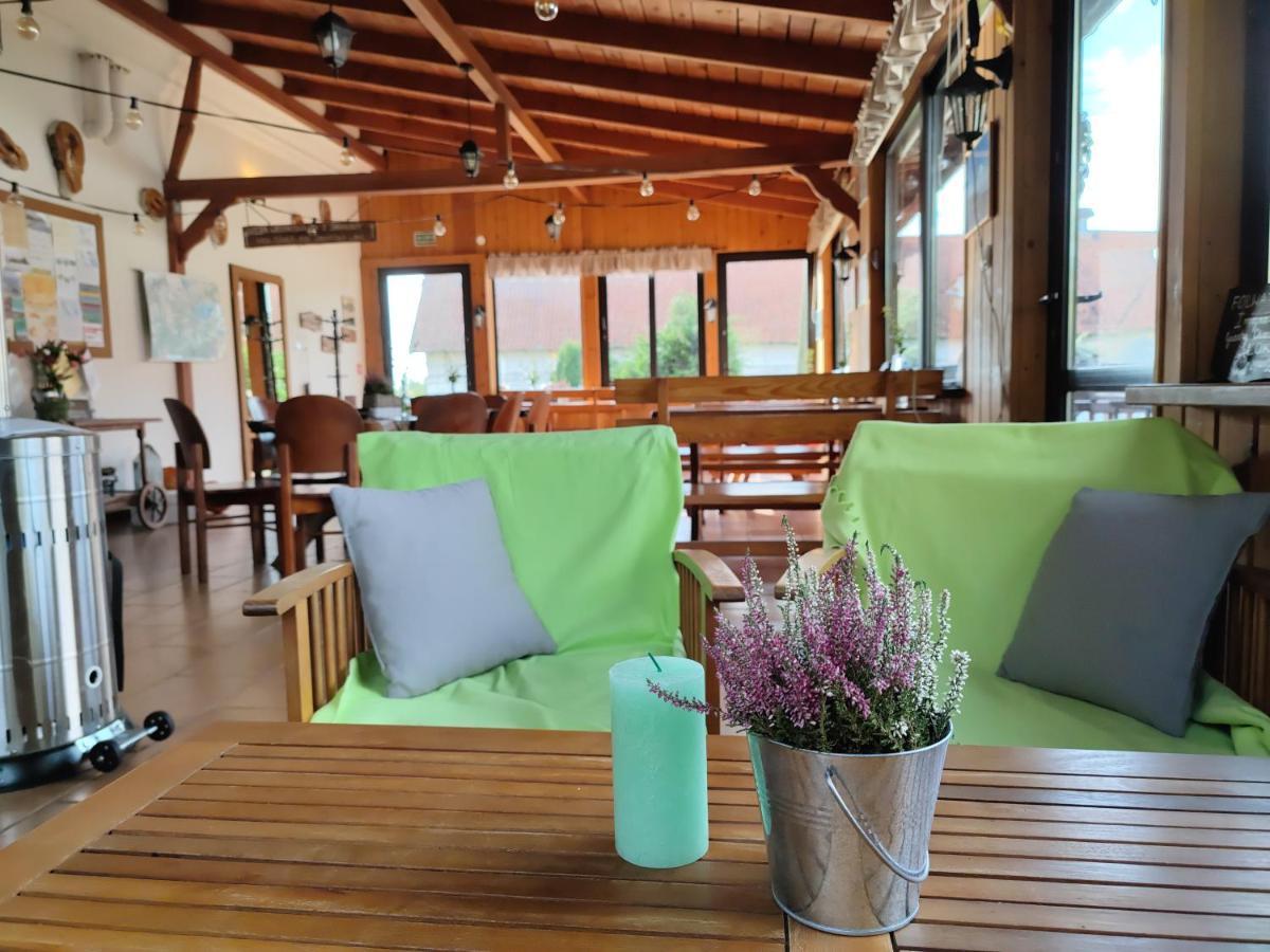 Folwark Luknajno Nad Jeziorem Sniardwy Gospoda Dziedzictwo Kulinarne Warmia-Mazury Mikołajki Extérieur photo