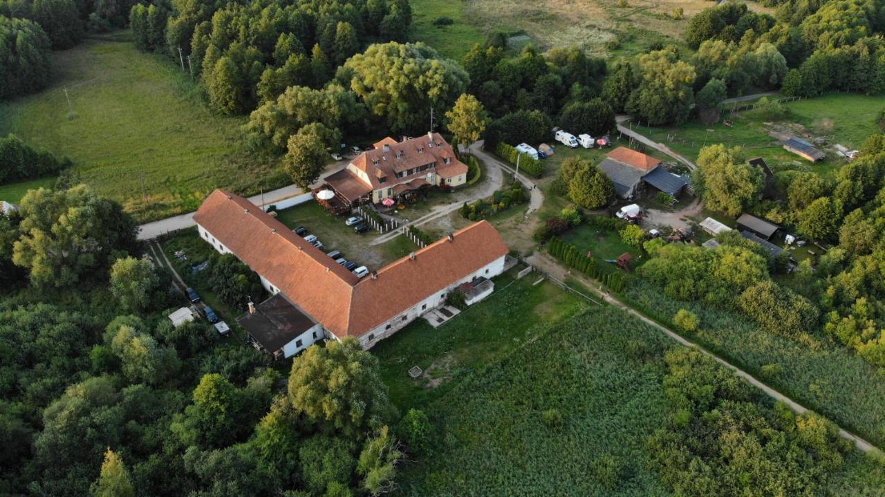 Folwark Luknajno Nad Jeziorem Sniardwy Gospoda Dziedzictwo Kulinarne Warmia-Mazury Mikołajki Extérieur photo