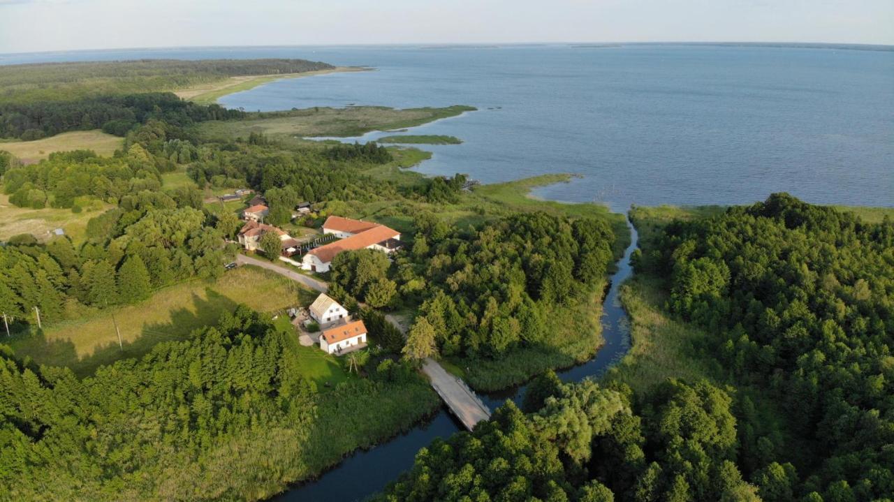 Folwark Luknajno Nad Jeziorem Sniardwy Gospoda Dziedzictwo Kulinarne Warmia-Mazury Mikołajki Extérieur photo
